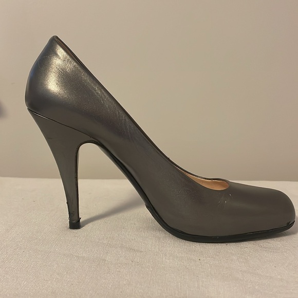 Prada stiletto pumps silver metallic size 38 (7.5-8) - Picture 10 of 13
